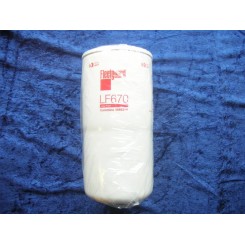 Fleetguard oil filter LF670