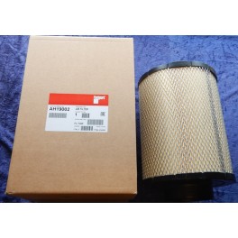 Fleetguard air filter AH19002